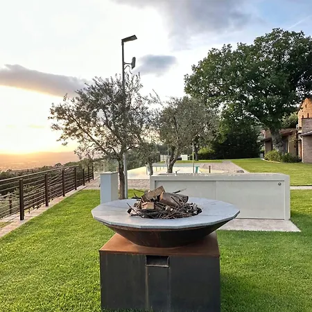 With Hot Tub Near * אסיסי