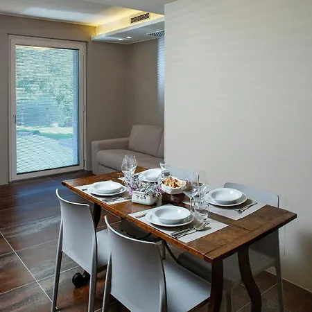 בית נופש With Hot Tub Near